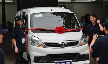 xe bán tải van foton gratour